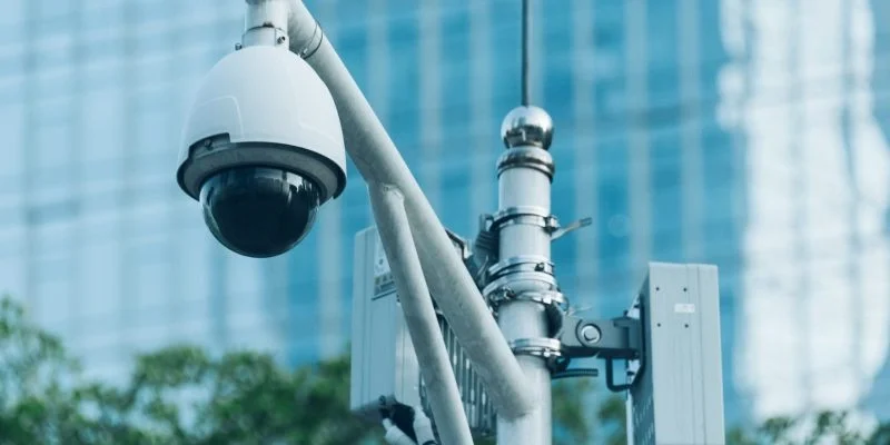 cctv-security-camera-scaled-rj39325jj453awog1fnzn6i0x852hisq2ncdenkuqo-1